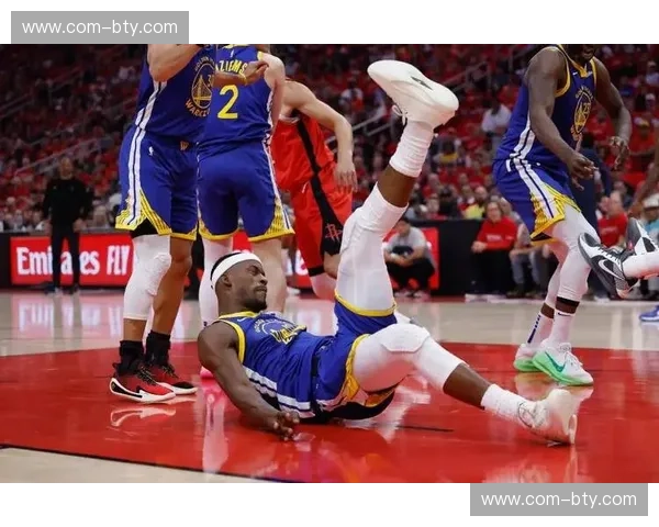 巴莱尔迪遭维蒂尼亚踩踏后坚持比赛 马赛铁卫展现硬汉本色